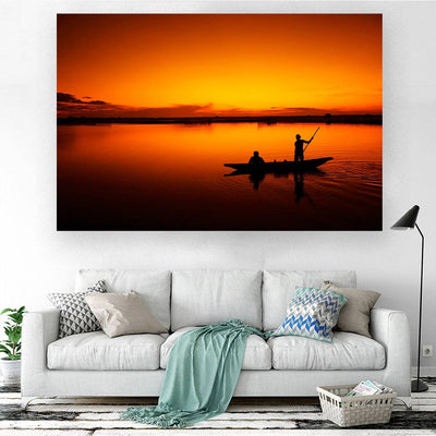 Pêche en mer au coucher du soleil